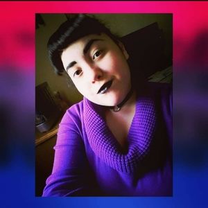 Cute 💜 Purple long sleeve top - size XL